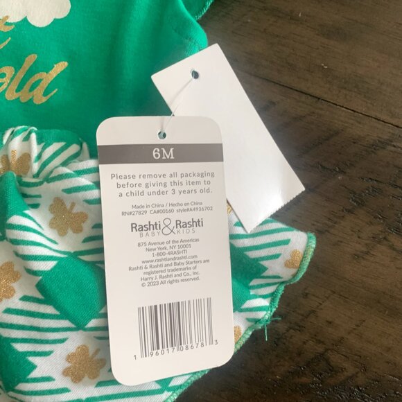 NWT | St. Patrick’s Day Mommy’s Pot of Gold Baby Outfit – Size 6 Months - Picture 3 of 6